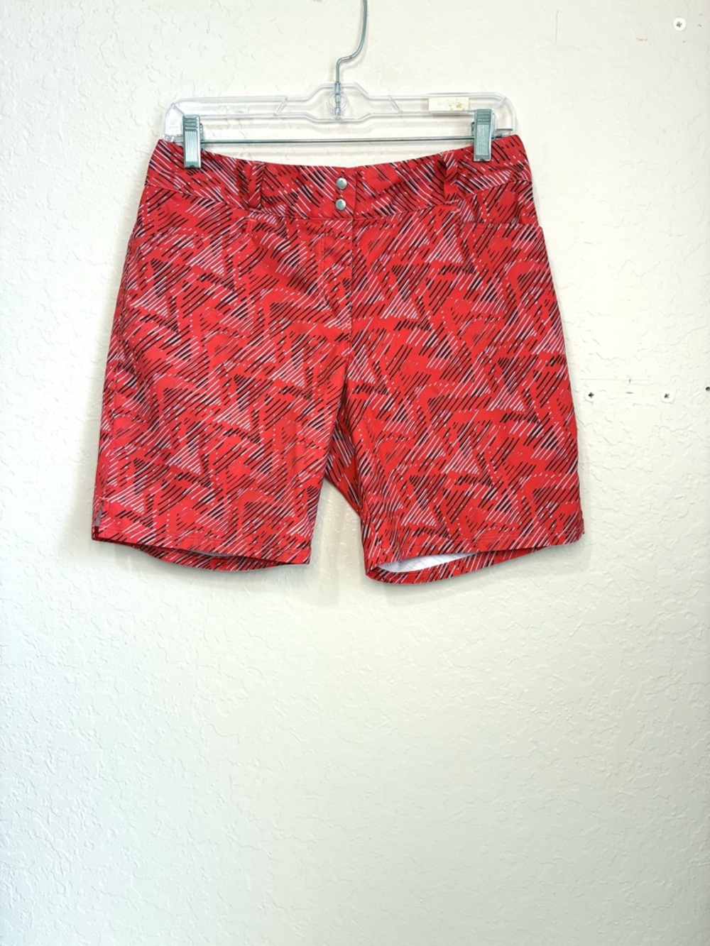 Adidas Activewear Shorts Women’s 6 Red Geometric Print Pockets Performance golf